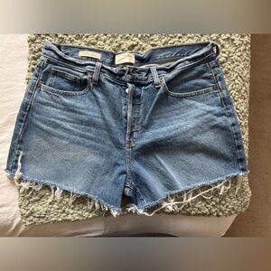 Universal Thread Women's Mid Rise 90’s Baggy Distressed Denim Shorts Size 12